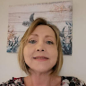 Meet your Posher, Deborah